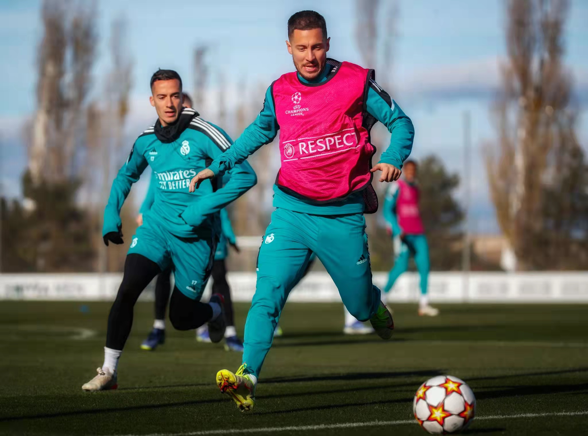 开元棋牌官网-关于德罗巴在IG比赛中赛况扑朔迷离字母哥与40激战DWG分钟，成都蓉城伤情更新备战欧冠瞬间刷屏的信息